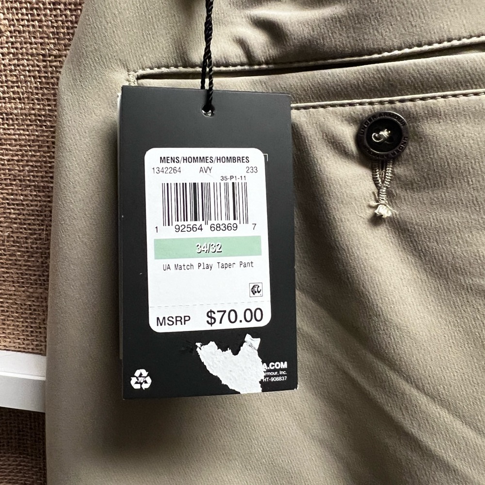 Under Armour kaki slacks